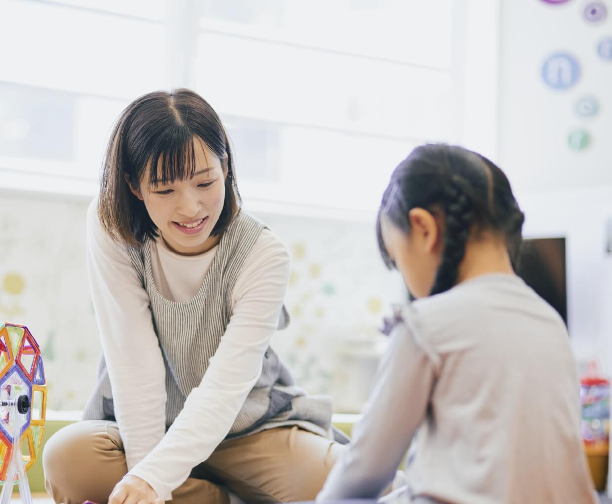 サティスホームのキッズスペースで遊ぶ子供